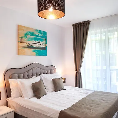 Azur 91 - Pool & Spa Beach Daire